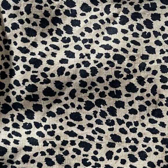 NWOT Animal Print off the shoulder Linen Blouse! - Picture 6 of 7